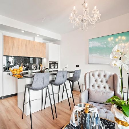 Puerto Banus Luxurious Apartment In The Heart Of The Port Marbella Esterno foto