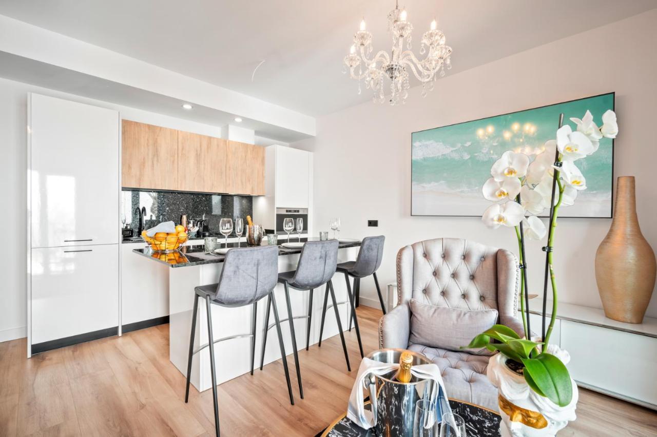 Puerto Banus Luxurious Apartment In The Heart Of The Port Marbella Esterno foto